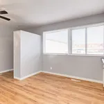 Appartement de 1054 m² avec 3 chambre(s) en location à Edmonton