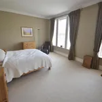 Rent 5 bedroom house in Trafford