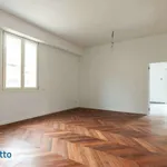 Rent 4 bedroom house of 205 m² in Milan