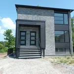 Rent 6 bedroom apartment of 94 m² in Gatineau