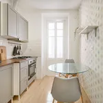 Rent 4 bedroom apartment in Lisbon