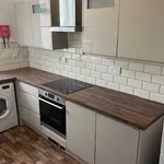 Rent 4 bedroom house in Wales