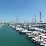 Rent 2 bedroom flat in Brighton Marina