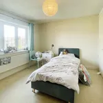 Rent 4 bedroom flat in Wales