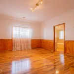 Rent 3 bedroom house in Orange