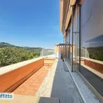 Affitto 4 camera appartamento di 155 m² in Rome