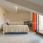 Rent 5 bedroom house of 580 m² in Rome