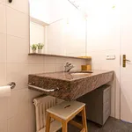 Rent 4 bedroom apartment of 15 m² in Barcelona