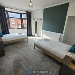 Rent 5 bedroom house in North East England