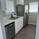 Rent 2 bedroom apartment in Long Beach