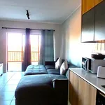 Rent 1 bedroom house of 61 m² in Johannesburg