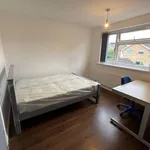 Rent 8 bedroom house in East Midlands