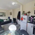 Rent 3 bedroom flat in Yorkshire And The Humber