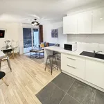 Rent 2 bedroom apartment of 47 m² in Issy-les-Moulineaux