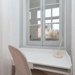 Rent a room in lisbon