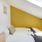 Rent a room in lisbon