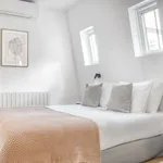 Appartement de 542 m² avec 1 chambre(s) en location à Paris