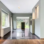 Huur 4 slaapkamer huis van 243 m² in Uccle