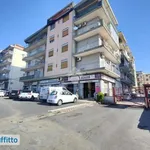 Affitto 4 camera appartamento di 110 m² in Catania