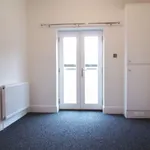 Rent 2 bedroom flat in East Midlands