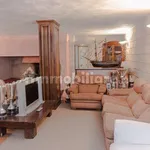 Rent 10 bedroom house of 600 m² in Appiano Gentile