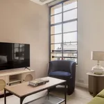 Appartement de 409 m² avec 1 chambre(s) en location à Paris