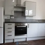 Rent 4 bedroom flat in South West England