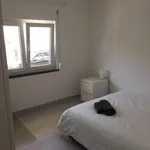 Rent 4 bedroom apartment in Lisbon