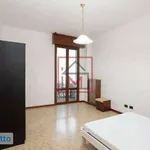 Rent 3 bedroom apartment of 60 m² in Milan