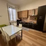 Rent 2 bedroom apartment of 90 m² in Milano