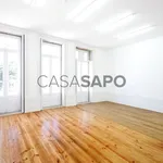 Rent 1 bedroom house of 400 m² in Porto