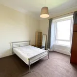 Rent 4 bedroom flat in Edinburgh  East