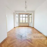 Pronajměte si 4 ložnic/e byt o rozloze 110 m² v Prague