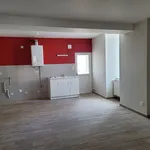 Maison de 132 m² avec 4 chambre(s) en location à MONTMARAULT