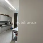 Affitto 3 camera appartamento di 80 m² in Bergamo