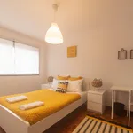 Rent 5 bedroom apartment in Porto