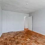 Appartement de 430 m² avec 1 chambre(s) en location à Toronto (Long Branch)