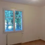 Rent 4 bedroom house of 87 m² in Vallans