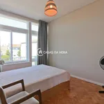 Rent 3 bedroom apartment of 122 m² in Porto