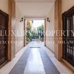 Rent 3 bedroom apartment of 105 m² in Milano