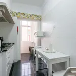 Rent 2 bedroom apartment in lisbon