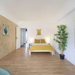 Rent a room in lisbon