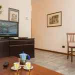 Rent 3 bedroom apartment in Milan