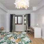 Rent a room in lisbon