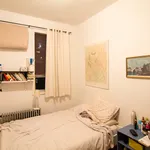 Rent 3 bedroom apartment in Williamsburg