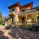 Rent 5 bedroom house of 250 m² in Maccagno con Pino e Veddasca