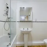 Rent 2 bedroom flat in Bristol