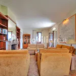 Rent 5 bedroom house of 773 m² in Rignano Flaminio