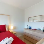 Rent 3 bedroom apartment of 150 m² in Matosinhos