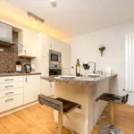 Rent 2 bedroom apartment of 74 m² in Cardiff